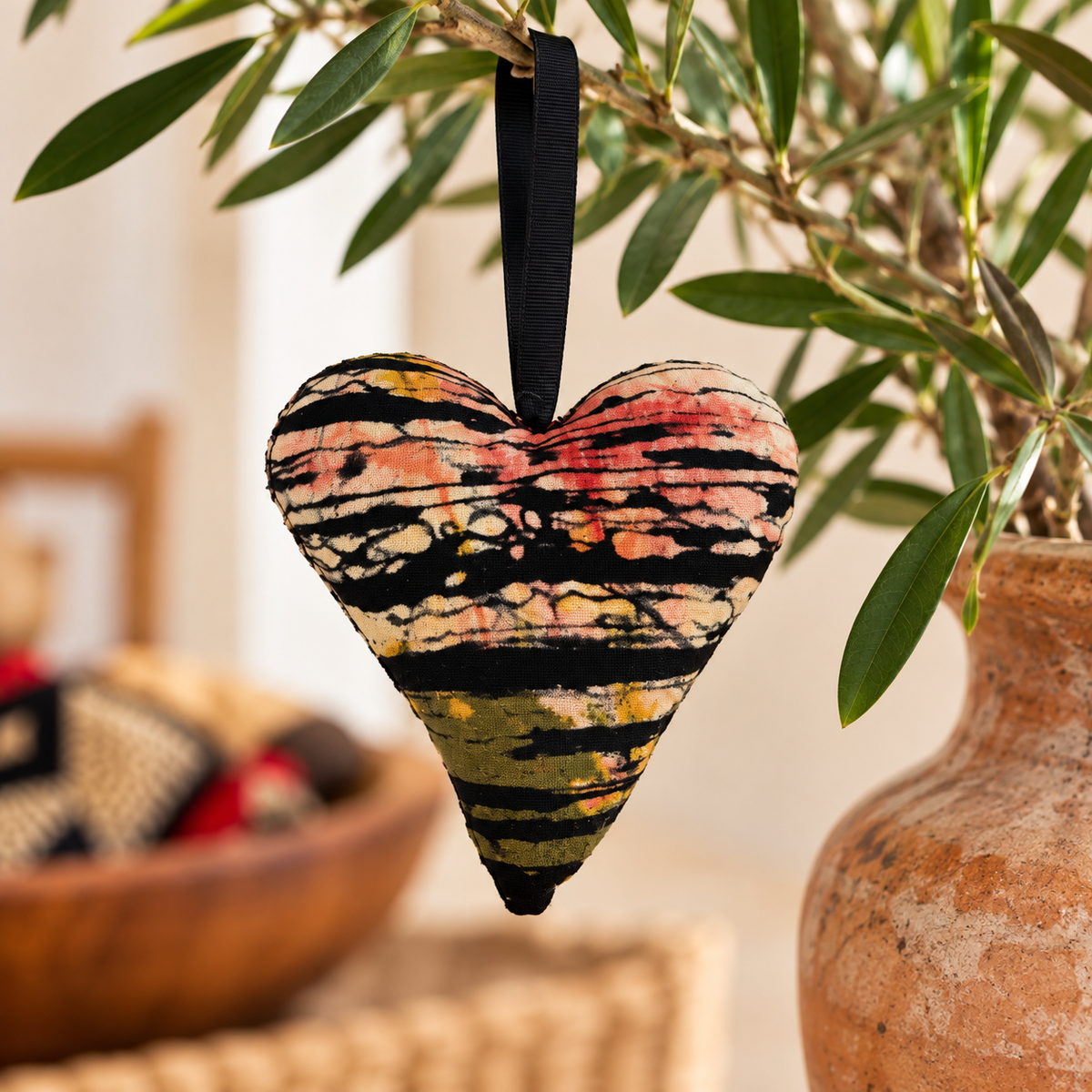 Omutima Heart Ornament